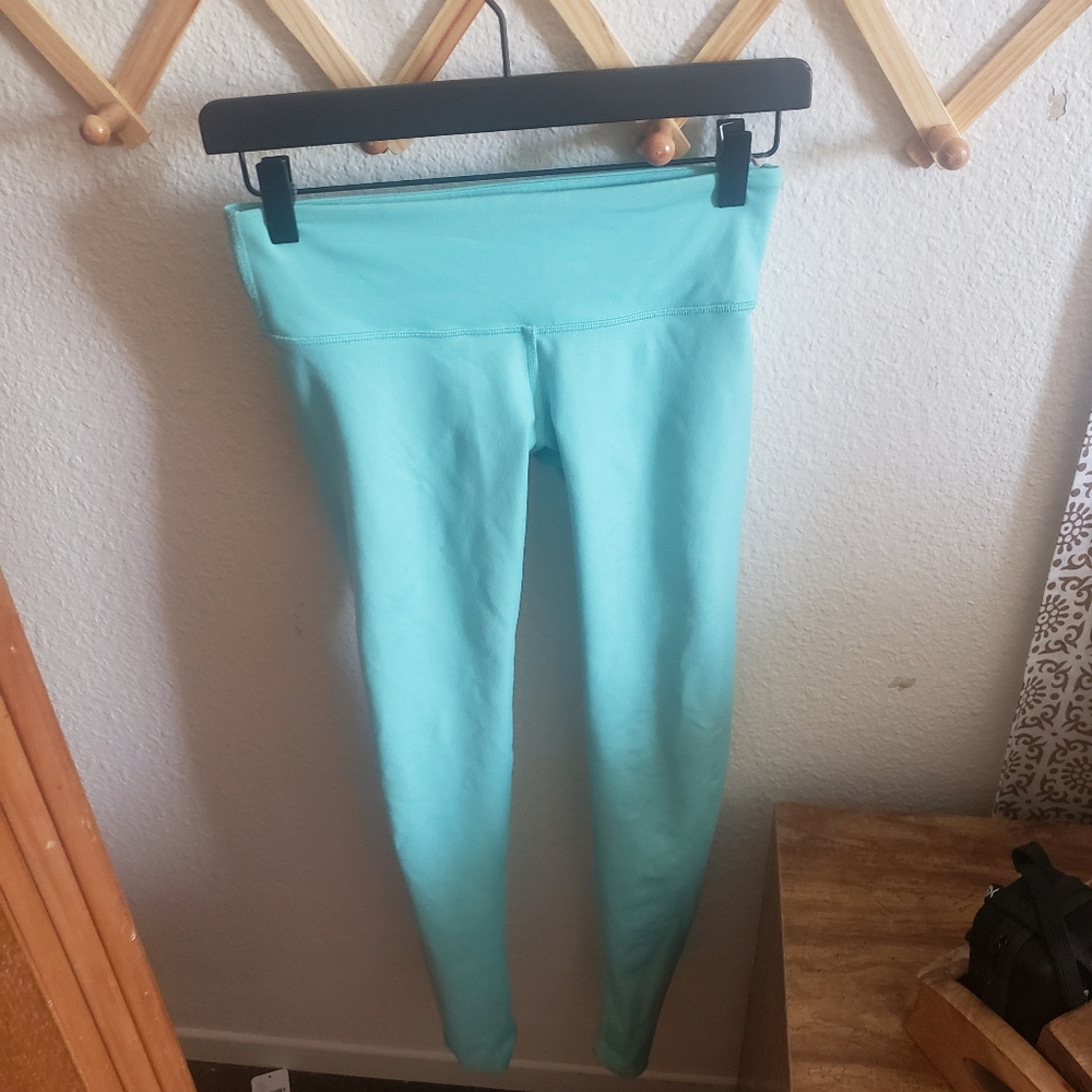 Alo Yoga Leggings